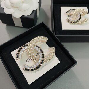 CHANEL Creative Exquisite Brooch